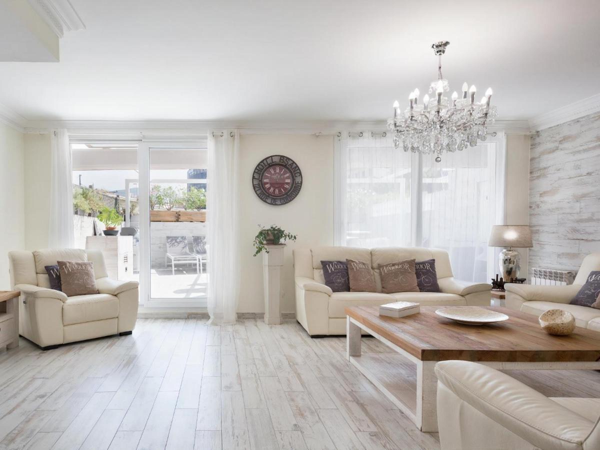 Sitges Spaces Mediterranean Apartments 5 Bedrooms, 4 Bathrooms, 75M2 Terrace, Centre Sitges- Sleeps 11 Extérieur photo