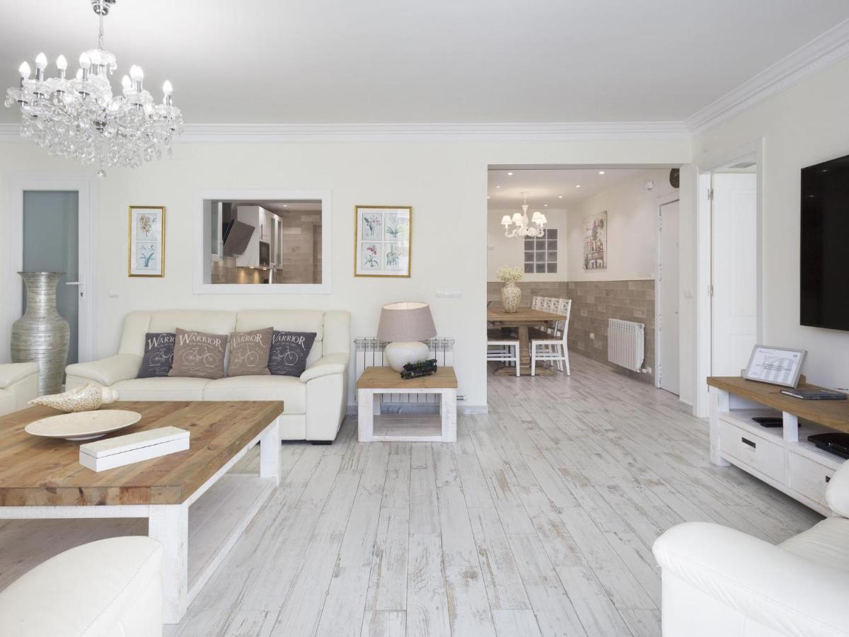 Sitges Spaces Mediterranean Apartments 5 Bedrooms, 4 Bathrooms, 75M2 Terrace, Centre Sitges- Sleeps 11 Extérieur photo